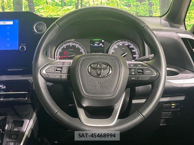 Toyota VOXY 2023-02 8102568-12