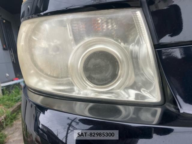 Toyota VOXY 2009-10 8102617-9