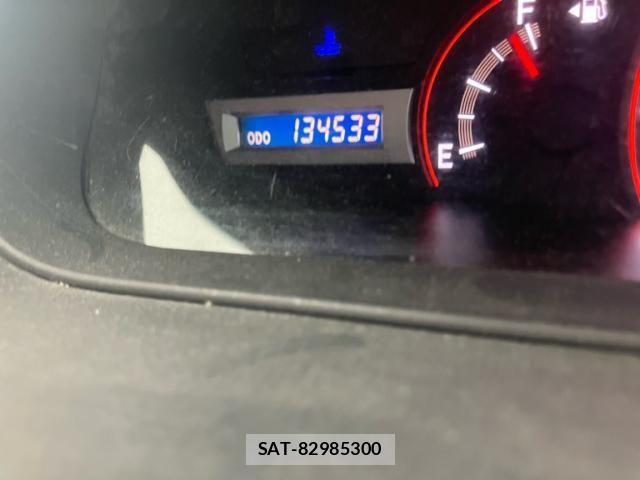 Toyota VOXY 2009-10 8102617-20