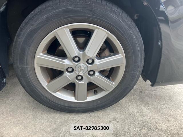 Toyota VOXY 2009-10 8102617-4