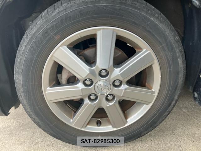 Toyota VOXY 2009-10 8102617-6