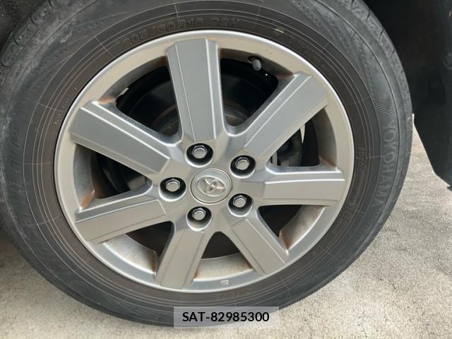 Toyota VOXY 2009-10 8102617-7