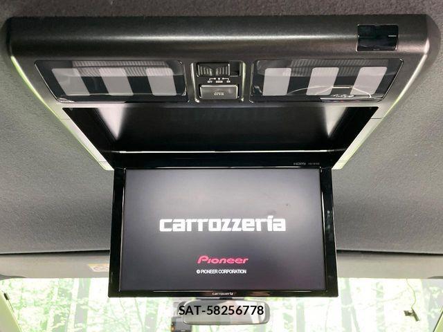 Toyota VOXY 2018-09 8102594-5
