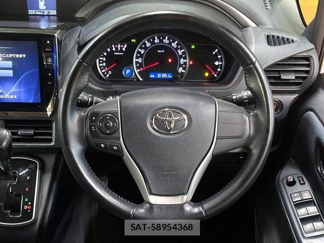 Toyota VOXY 2015-09 8102601-11