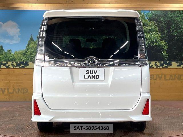 Toyota VOXY 2015-09 8102601-15