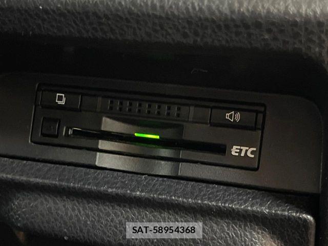 Toyota VOXY 2015-09 8102601-6