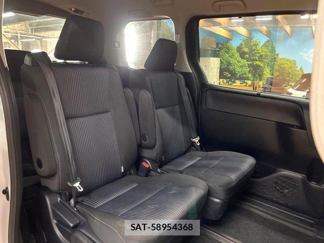 Toyota VOXY 2015-09 8102601-8
