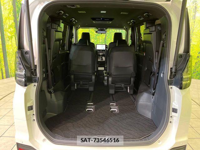 Toyota VOXY 2024-02 8102565-10