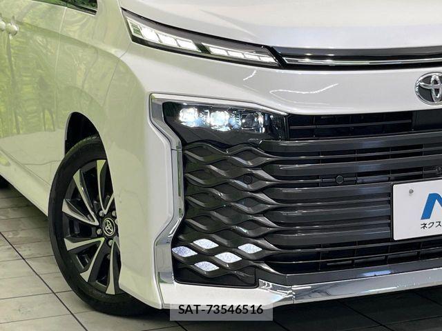 Toyota VOXY 2024-02 8102565-12
