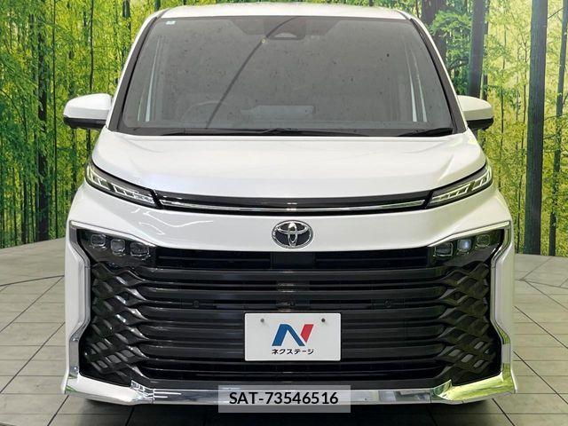 Toyota VOXY 2024-02 8102565-14