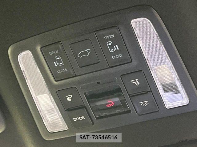 Toyota VOXY 2024-02 8102565-5