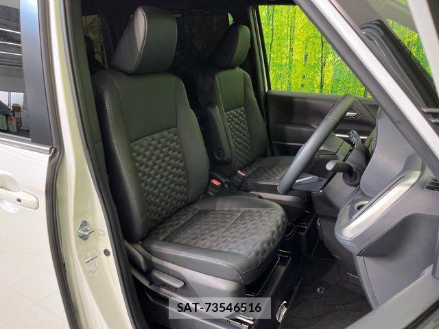Toyota VOXY 2024-02 8102565-7