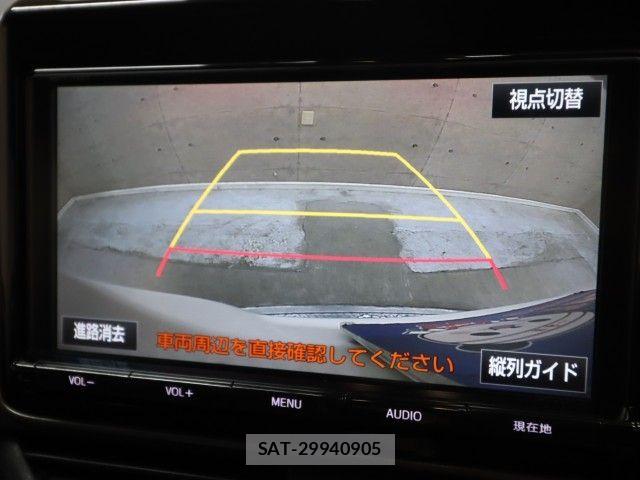Toyota VOXY 2017-12 8102585-19