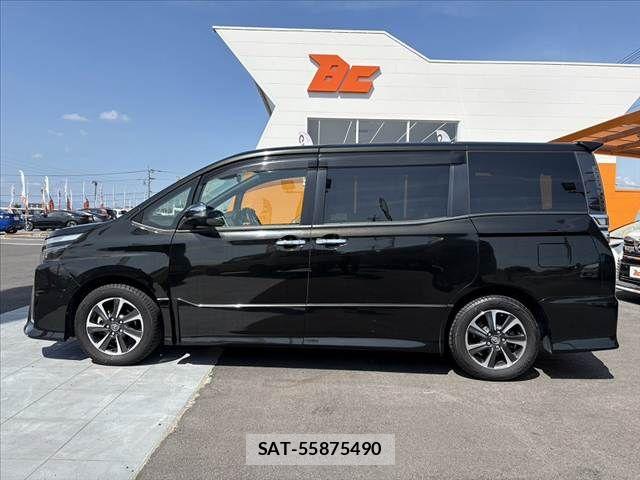 Toyota VOXY 2018-01 8102586-9