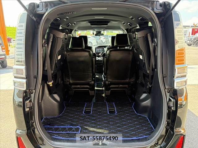 Toyota VOXY 2018-01 8102586-21
