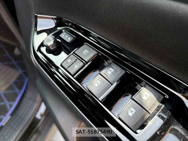 Toyota VOXY 2018-01 8102586-22