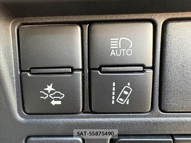 Toyota VOXY 2018-01 8102586-25