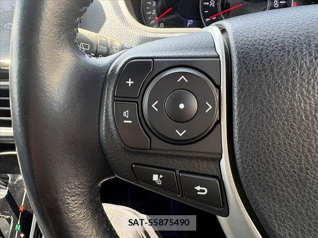 Toyota VOXY 2018-01 8102586-29