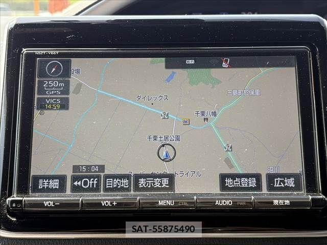 Toyota VOXY 2018-01 8102586-4