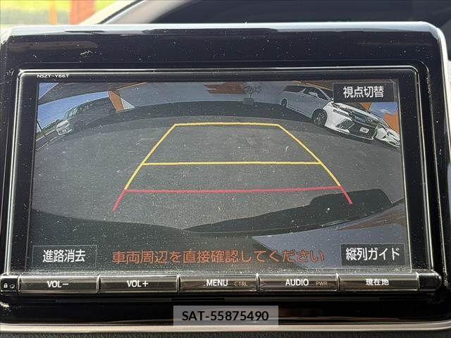 Toyota VOXY 2018-01 8102586-5
