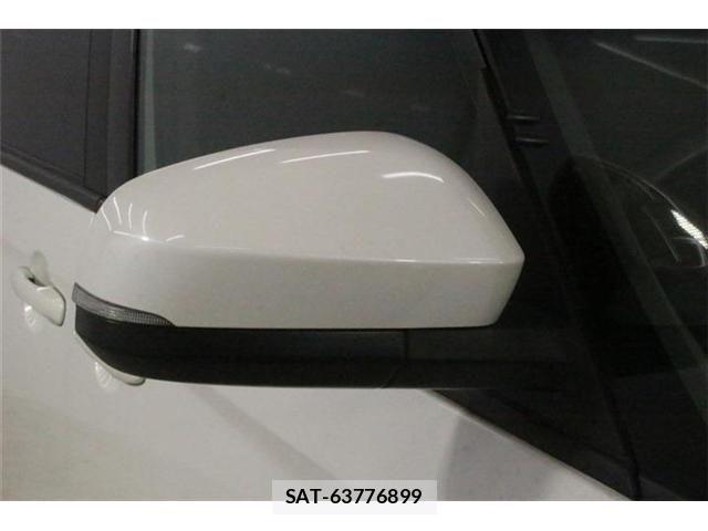 Toyota VOXY 2023-02 8102571-10