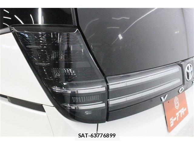 Toyota VOXY 2023-02 8102571-16