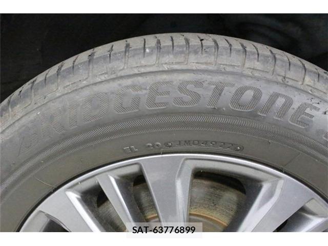 Toyota VOXY 2023-02 8102571-19