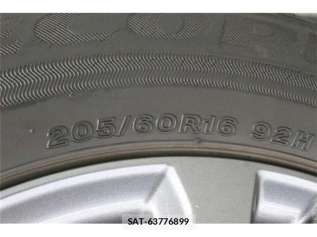Toyota VOXY 2023-02 8102571-20