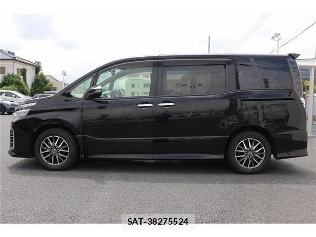 Toyota VOXY 2015-12 8102597-9