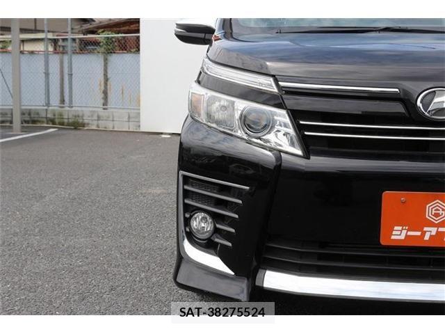 Toyota VOXY 2015-12 8102597-24
