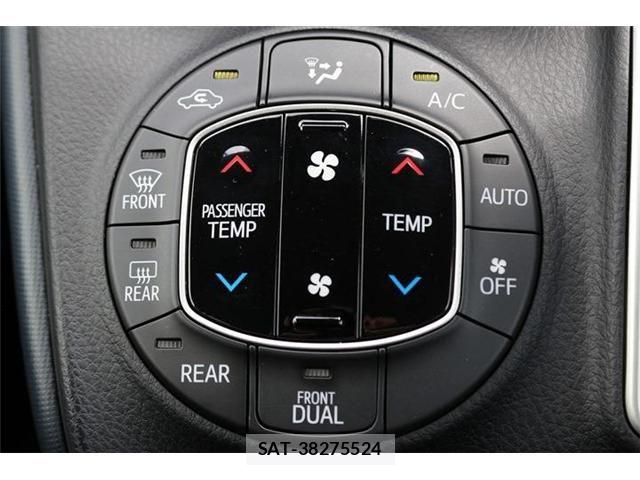 Toyota VOXY 2015-12 8102597-5