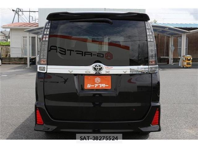 Toyota VOXY 2015-12 8102597-8