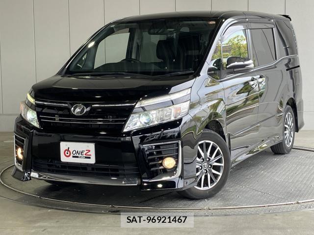 Toyota VOXY 2016-04 8132920-0