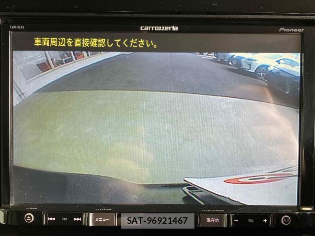 Toyota VOXY 2016-04 8132920-9