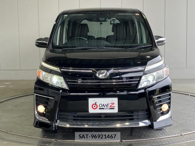 Toyota VOXY 2016-04 8132920-24