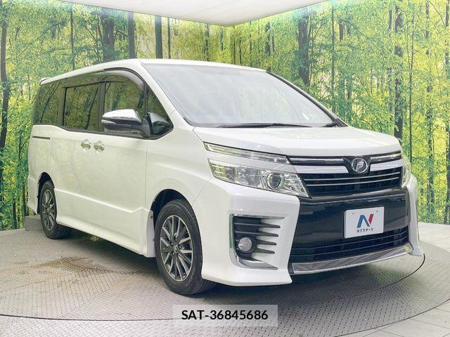 Toyota VOXY 2015-07 8132932-16
