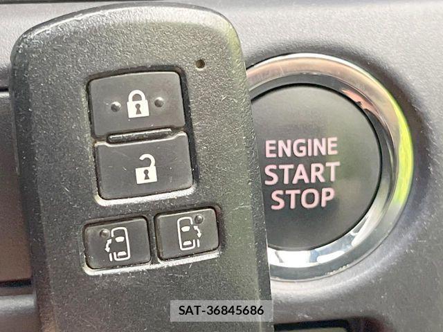 Toyota VOXY 2015-07 8132932-5