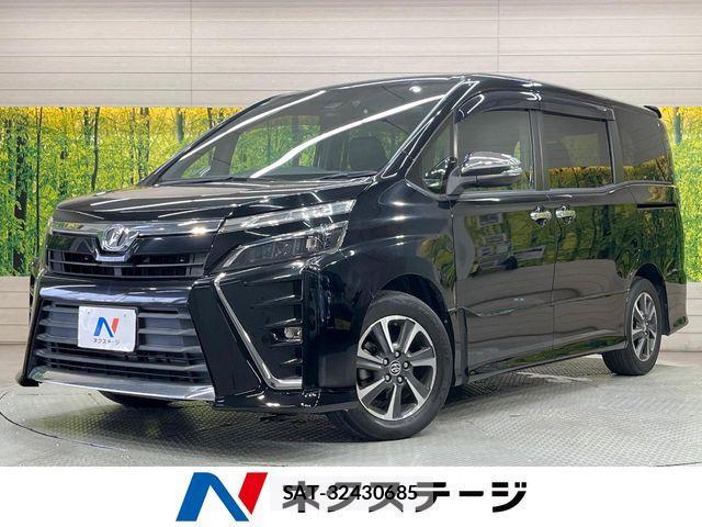 Toyota VOXY 2018-08 8132906-0
