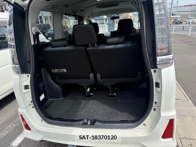 Toyota VOXY 2014-01 8132929-10