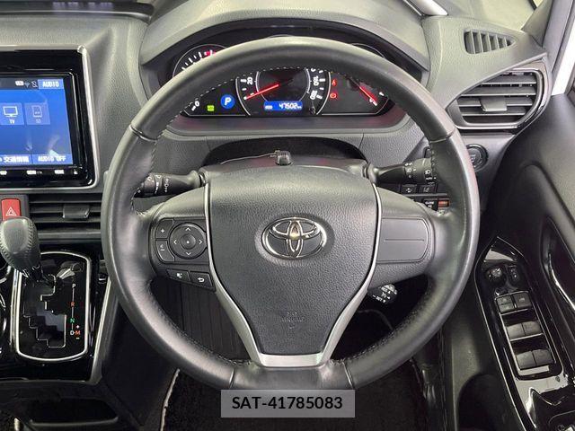 Toyota VOXY 2021-01 8132902-11