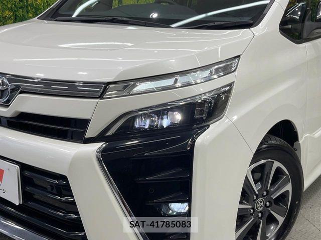 Toyota VOXY 2021-01 8132902-12