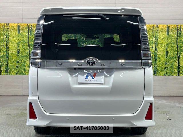 Toyota VOXY 2021-01 8132902-15