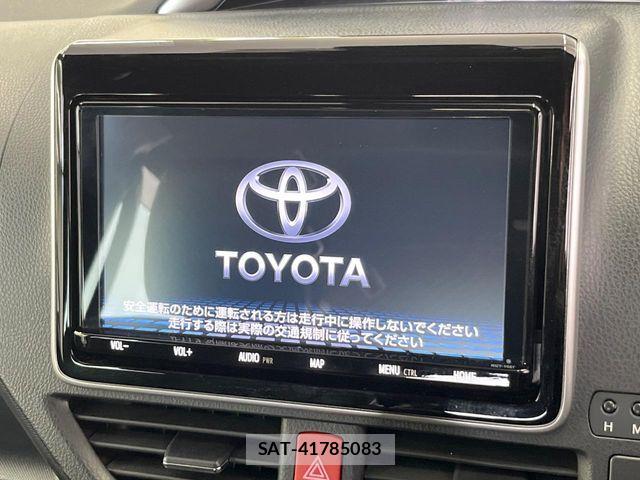 Toyota VOXY 2021-01 8132902-2
