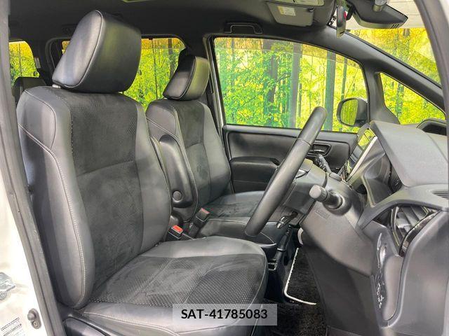 Toyota VOXY 2021-01 8132902-7