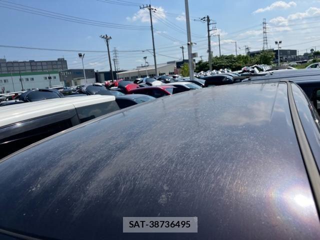 Toyota VOXY 2013-08 8132936-8