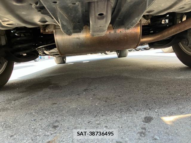 Toyota VOXY 2013-08 8132936-23