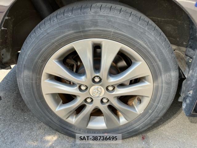 Toyota VOXY 2013-08 8132936-4