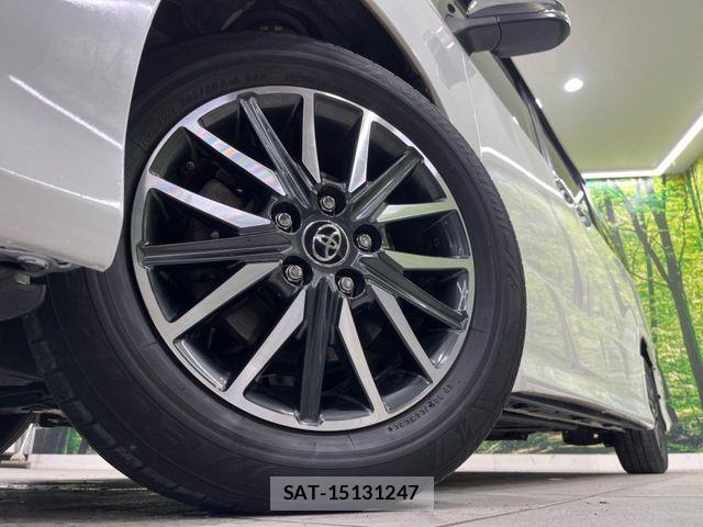 Toyota VOXY 2017-02 8132927-12