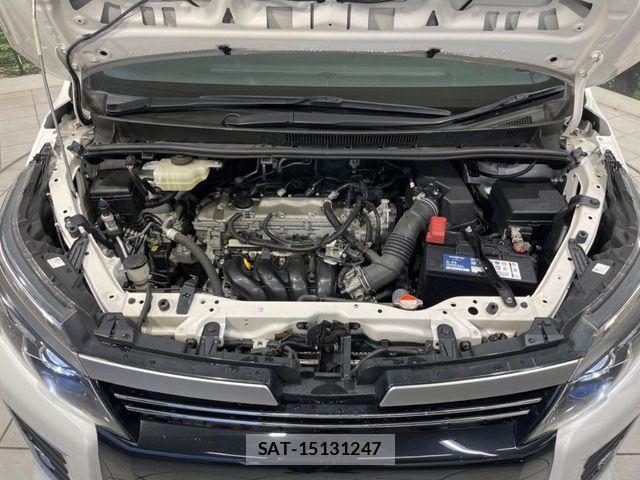 Toyota VOXY 2017-02 8132927-17