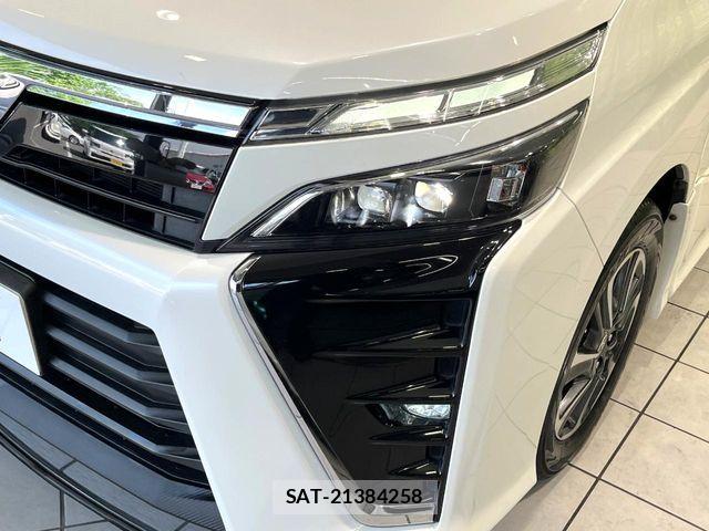 Toyota VOXY 2019-02 8132917-12